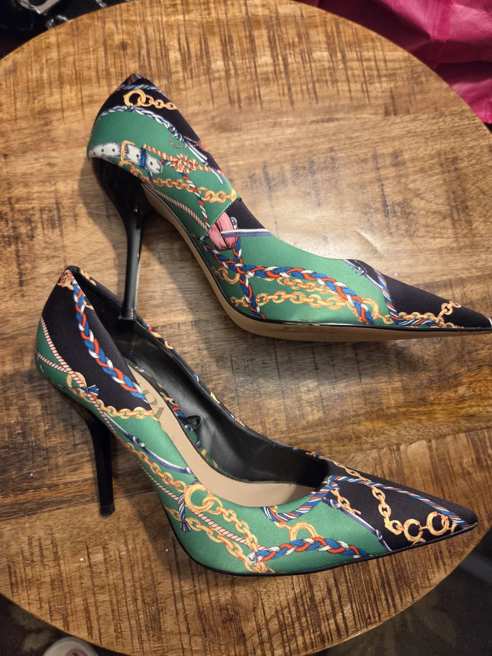 Zara Green & Black Chain-Print Pointed Pumps